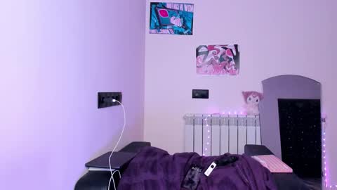 Kira online show from 02-15-26, 07:54