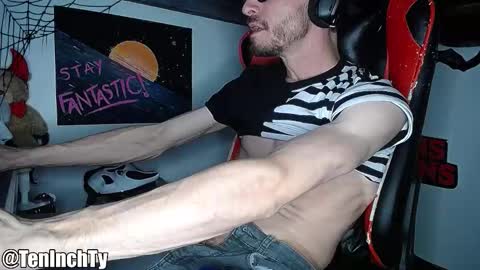 Ty online show from 10-27-25, 04:49