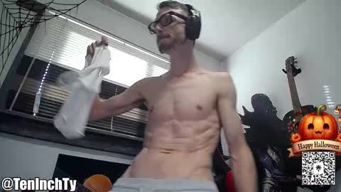 Ty online show from 10-31-25, 05:25