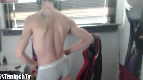 Ty online show from 11-25-25, 06:19