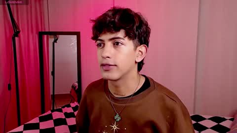 teo brown Independent model online show from 01-04-25, 01:53