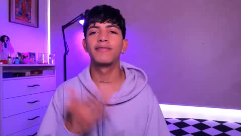 teo brown Independent model online show from 10-11-25, 01:31