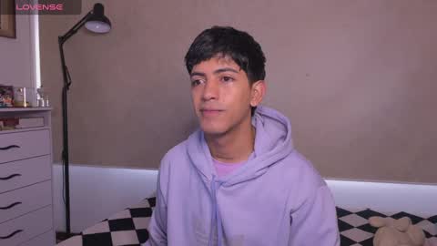 teo browny online show from 11-18-25, 12:42