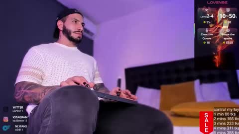 Teo Ferrer online show from 10-14-25, 08:09