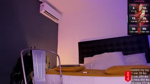 Teo Ferrer online show from 11-08-25, 08:18