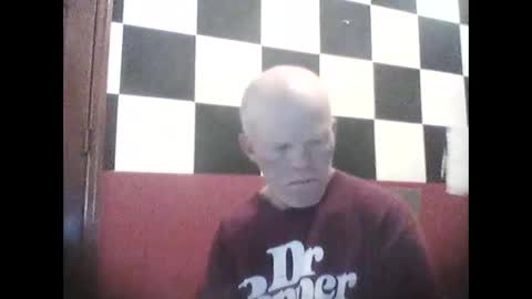 Snapshot of terdy2366 chatting on 11-15-25, 05:31 terdy2366 online show from 11-15-25, 05:31
