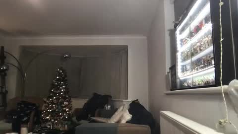 Terence online show from 12-19-25, 01:34