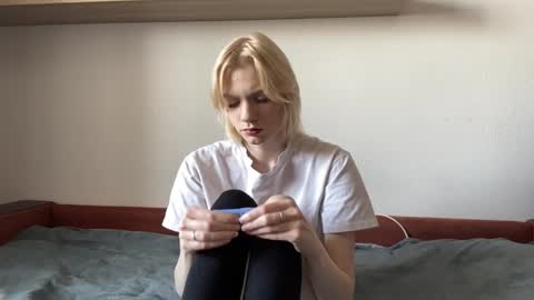 Anna online show from 03-17-26, 04:39