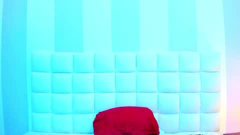 Teresa online show from 02-14-25, 02:54