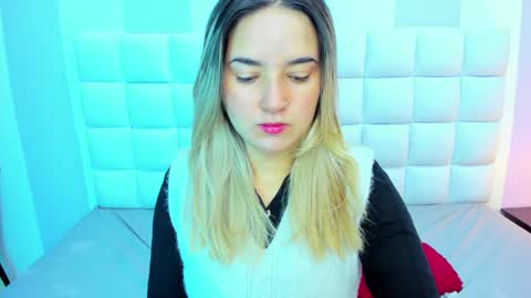 Teresa online show from 02-18-25, 12:39