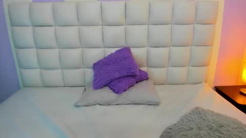 Teresa online show from 09-15-25, 05:13