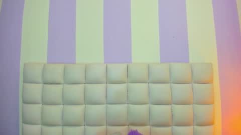 Teresa online show from 09-25-25, 01:26