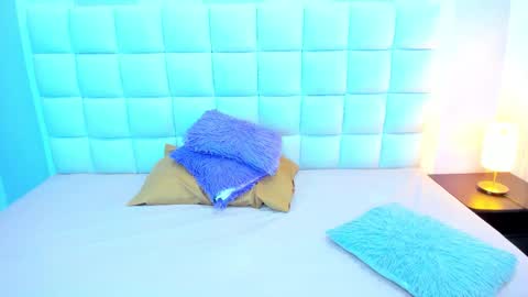 Teresa online show from 10-17-25, 02:52