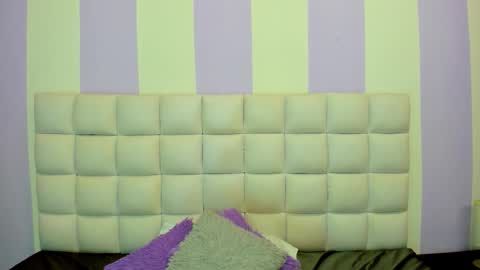 Teresa online show from 11-19-25, 02:06