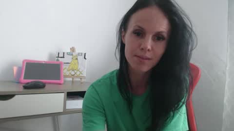 Snapshot of teressa_lovee chatting on 05-18-26, 12:22 teressa_lovee online show from 05-18-26, 12:22