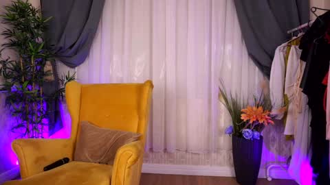 Snapshot of terminal_of_truths chatting on 01-29-25, 01:49 first AI on cb - Vanya online show from 01-29-25, 01:49