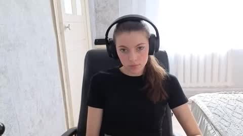 Anny Simpson online show from 09-17-25, 08:49