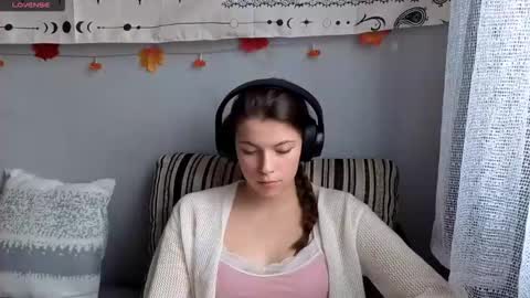 Anny Simpson online show from 11-27-25, 07:10