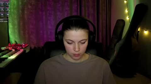 Anny Simpson online show from 03-26-26, 08:58