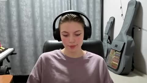 Anny Simpson online show from 05-06-26, 09:09
