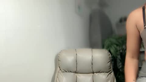 TERRI  the girl will hunt you online show from 12-09-24, 02:02