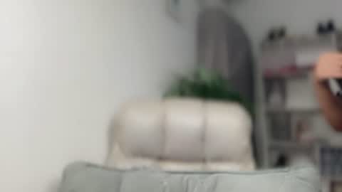 TERRI  the girl will hunt you online show from 12-11-24, 04:28