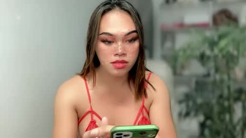 TERRI  the girl will hunt you online show from 12-12-24, 01:43