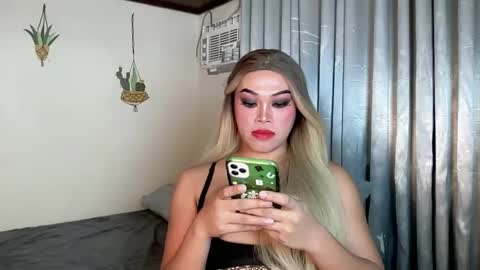 TERRI  the girl will hunt you online show from 02-22-25, 02:06