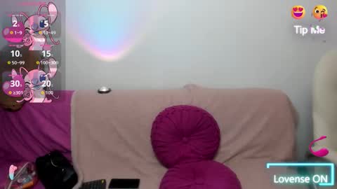 Snapshot of tesa_cute chatting on 11-12-25, 11:03 tesa online show from 11-12-25, 11:03