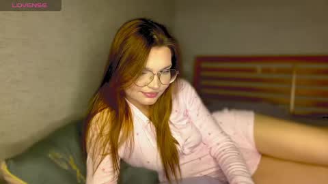 Tessa online show from 05-03-26, 06:25