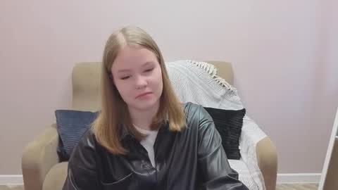Tessa online show from 10-03-25, 09:06