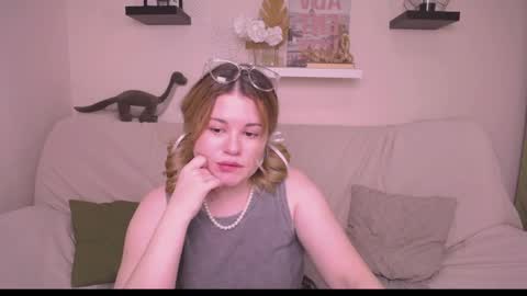 Snapshot of tesspleasure chatting on 12-30-24, 10:10 TESSA online show from 12-30-24, 10:10