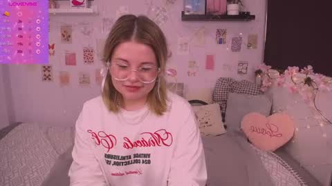 Snapshot of tesspleasure chatting on 01-02-25, 05:57 TESSA online show from 01-02-25, 05:57