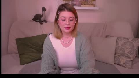 Snapshot of tesspleasure chatting on 01-22-25, 03:31 TESSA online show from 01-22-25, 03:31