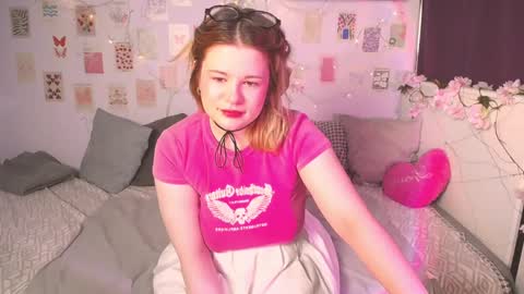 Snapshot of tesspleasure chatting on 01-31-25, 05:32 TESSA online show from 01-31-25, 05:32