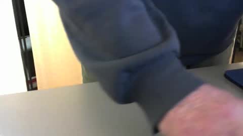 Test the Chat online show from 05-15-26, 04:47