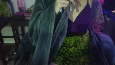 tetherbelle online show from 12-17-25, 10:38