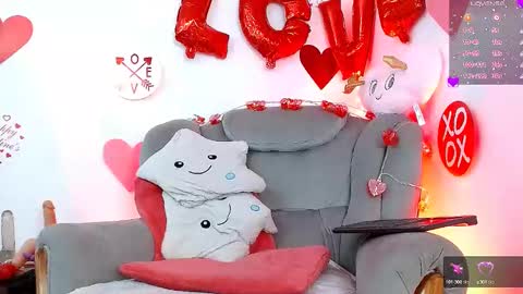 Snapshot of tevenwhiite chatting on 02-10-25, 05:14 teven online show from 02-10-25, 05:14