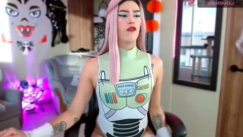 Snapshot of tevenwhiite chatting on 10-20-25, 10:10 teven online show from 10-20-25, 10:10