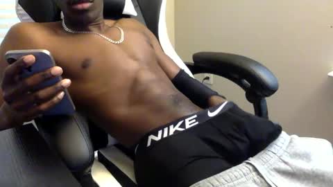 tevvdaren online show from 10-27-25, 01:04