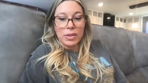 Daphne Summers online show from 09-09-25, 05:45
