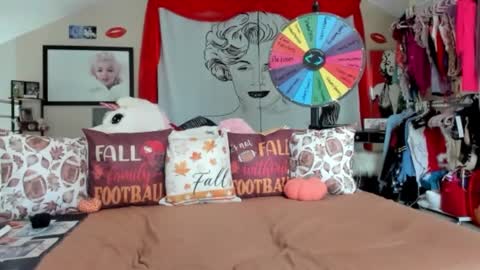 peachy online show from 09-22-25, 06:32