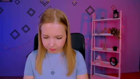Snapshot of teya_starling chatting on 04-26-26, 07:39 teya_starling online show from 04-26-26, 07:39