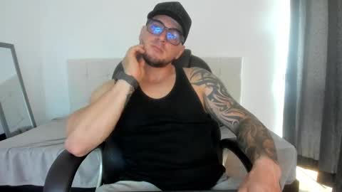 Snapshot of teylor_creed chatting on 10-13-25, 07:03 teylor creed online show from 10-13-25, 07:03