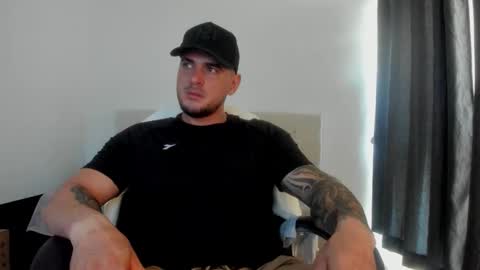 Snapshot of teylor_creed chatting on 10-20-25, 07:03 teylor creed online show from 10-20-25, 07:03