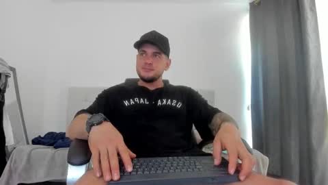 Snapshot of teylor_creed chatting on 10-21-25, 07:14 teylor creed online show from 10-21-25, 07:14