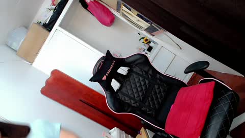 Snapshot of tgirljennie69 chatting on 12-27-24, 12:07 jennie online show from 12-27-24, 12:07