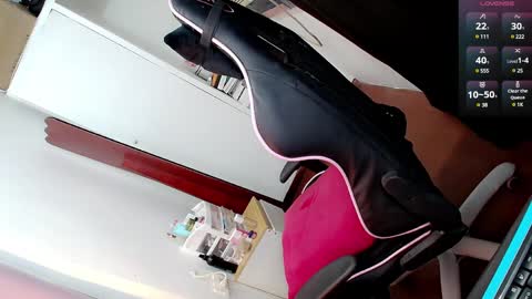 Snapshot of tgirljennie69 chatting on 01-27-25, 06:09 jennie online show from 01-27-25, 06:09