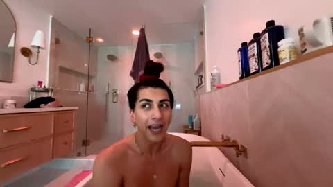 babygirlmami online show from 02-10-26, 08:02