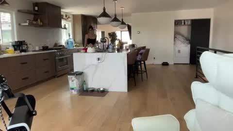 babygirlmami online show from 06-13-26, 06:17